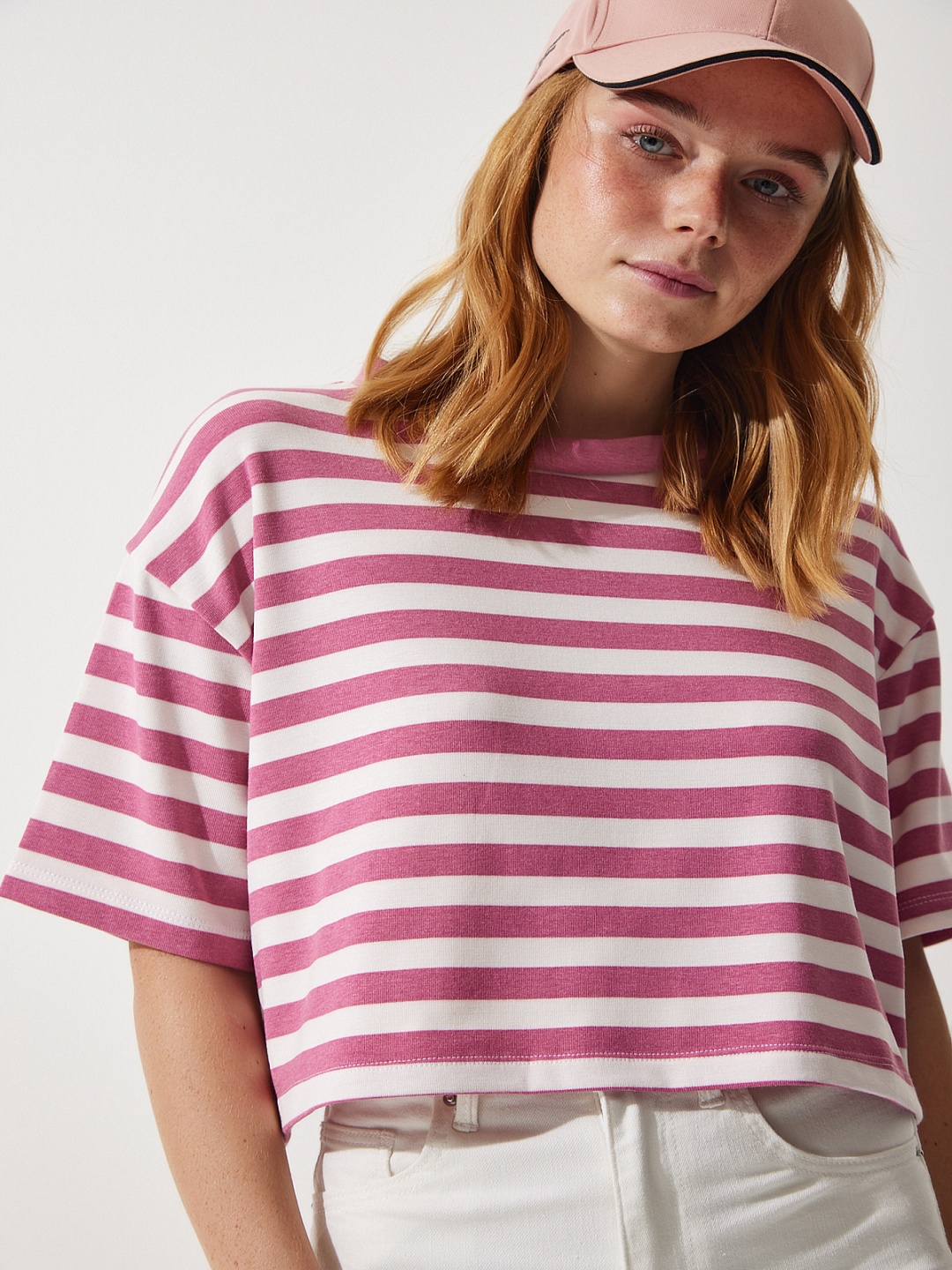 

Happiness istanbul Women Striped V-Neck Extended Sleeves Pockets T-shirt, Na