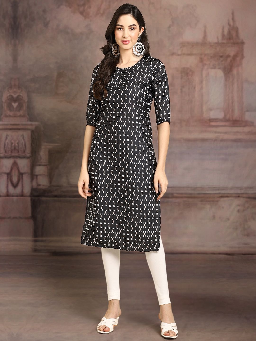 

7Threads Geometric Printed Round Neck Straight Kurta, Black
