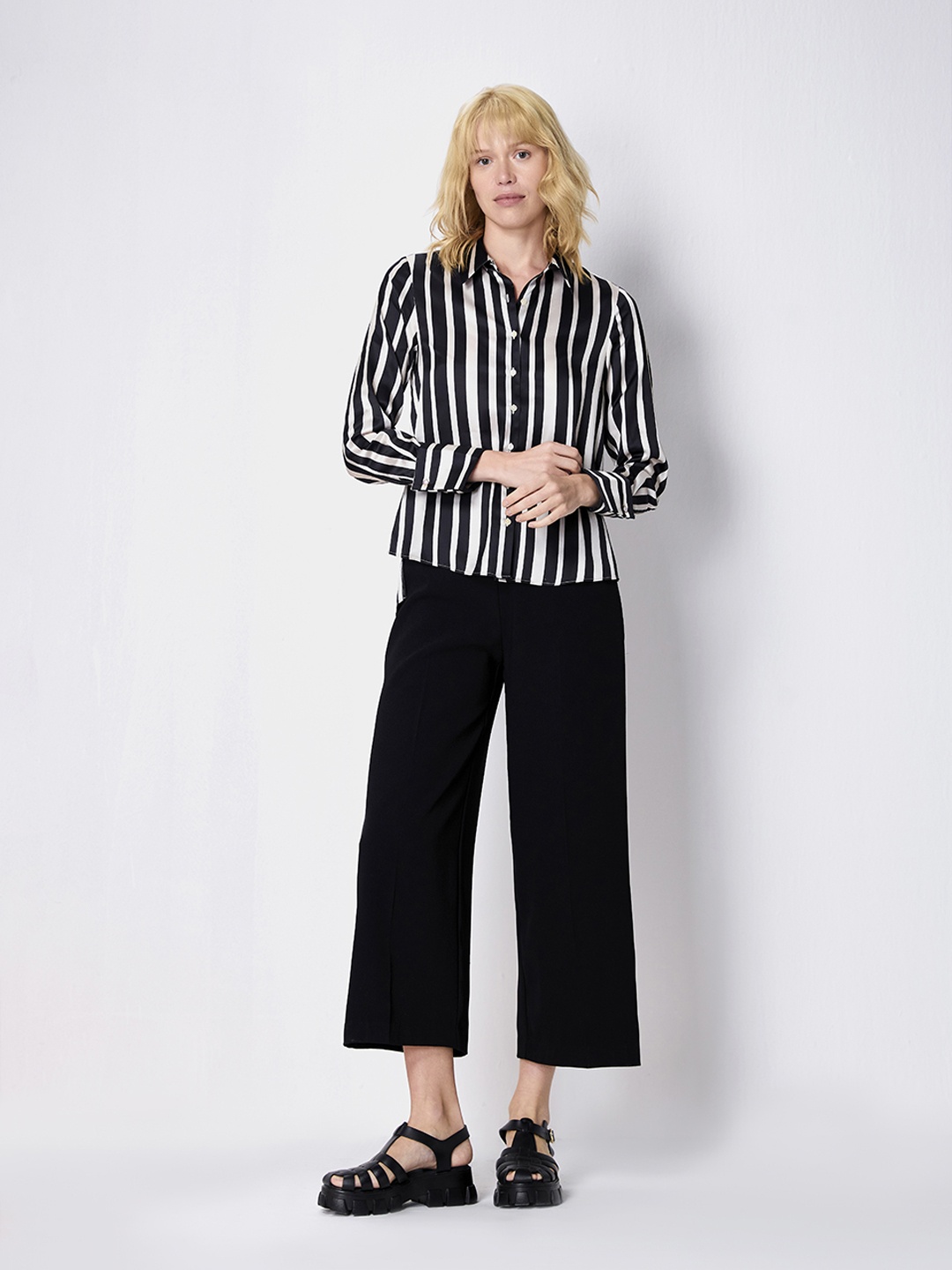 

COVER STORY Women Opaque Printed Casual Shirt, Black