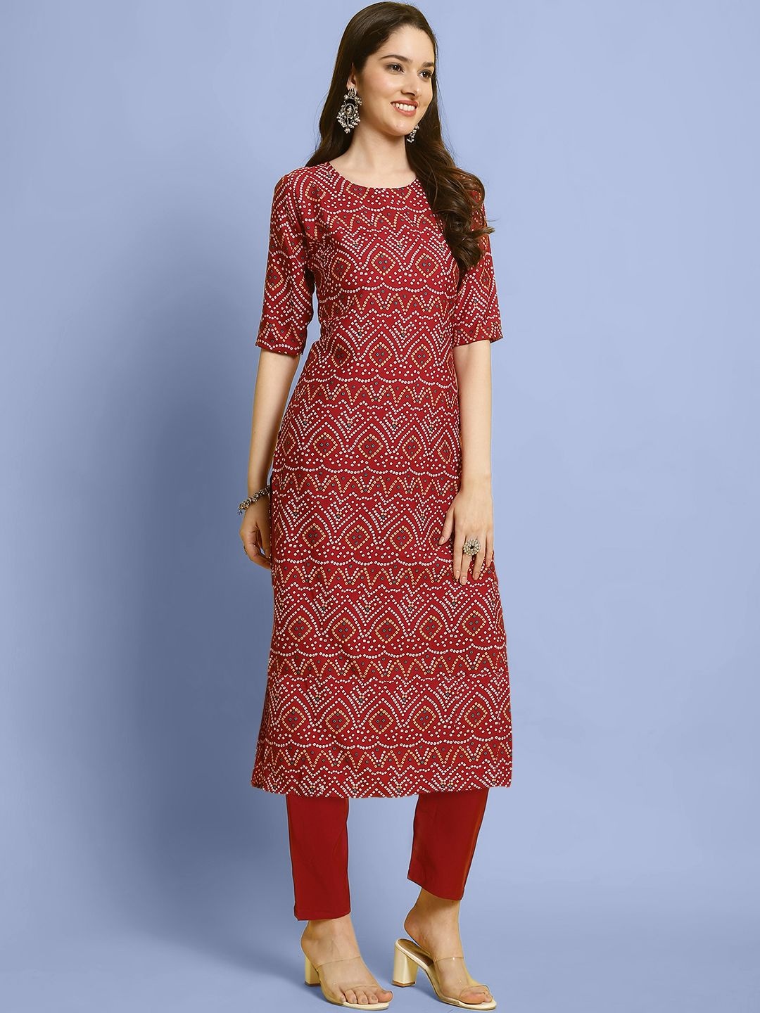 

7Threads Geometric Printed Round Neck Straight Kurta with Trousers, Maroon