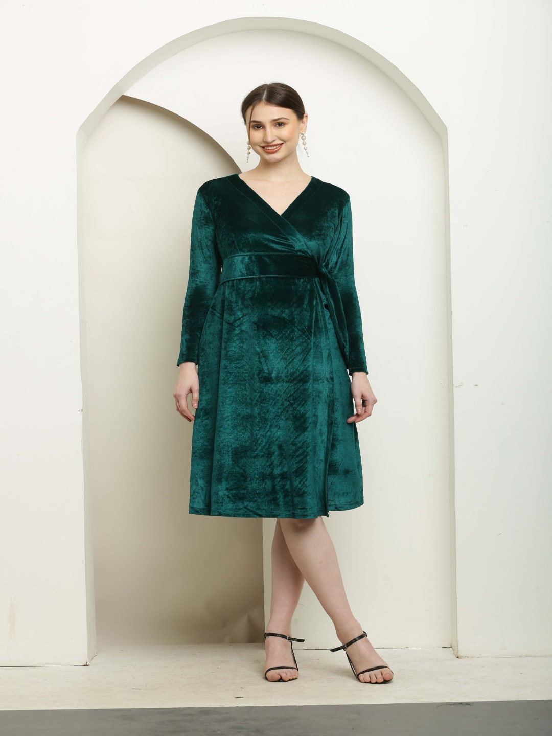 

VIVIENT Women V-Neck Fit & Flare Dress, Green