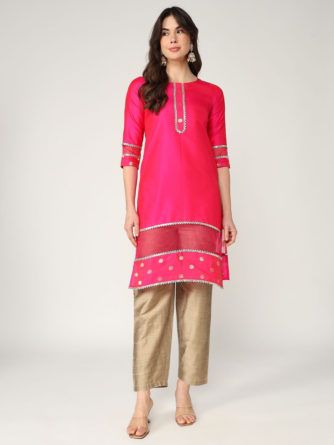 

Pannkh Round Neck Three-Quarter Sleeves Regular Gotta Patti Machine Weave Straight Kurta, Pink