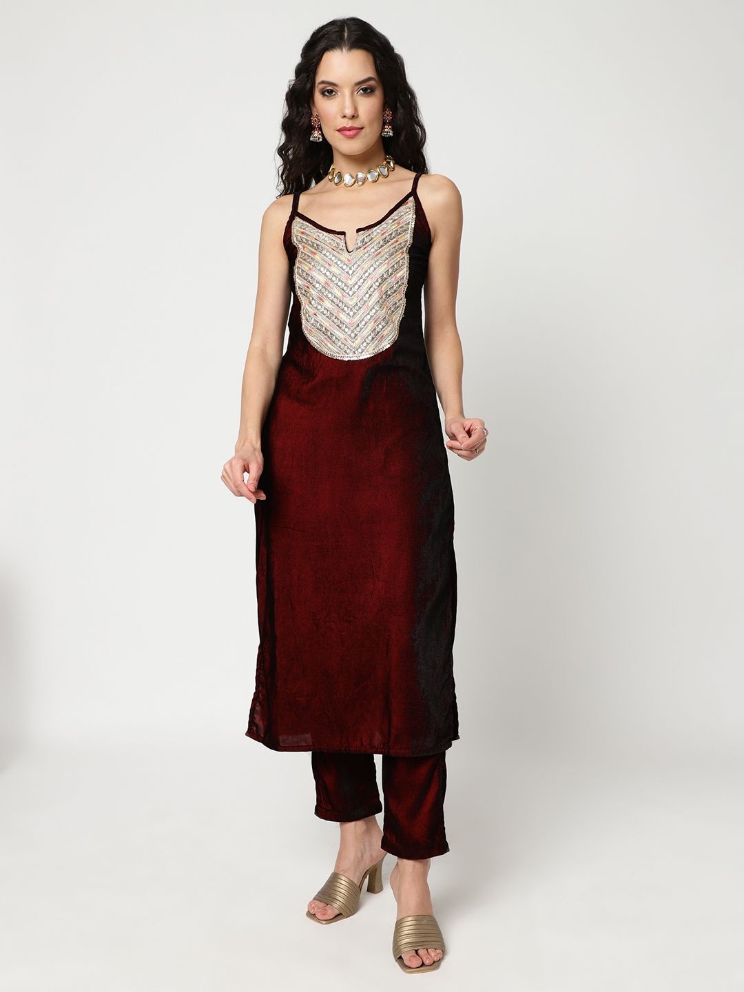 

Pannkh Velvet Sequinned Shoulder Strap Straight Kurta With Trousers, Maroon