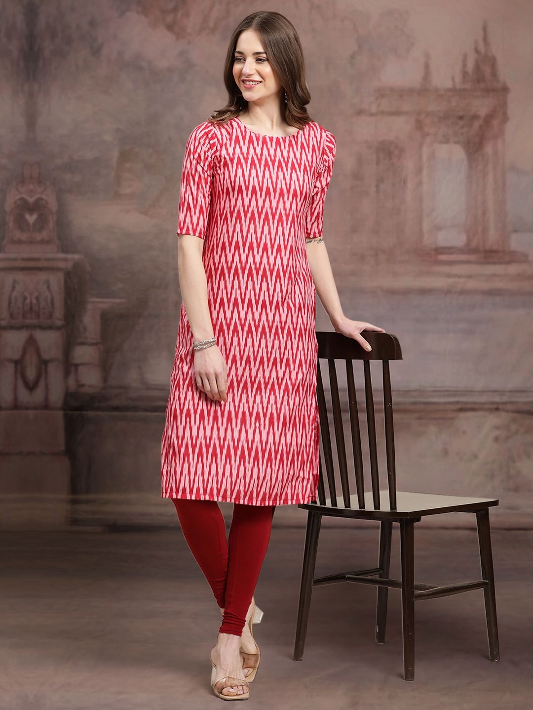 

7Threads Chevron Printed Round Neck Straight Kurta, Pink