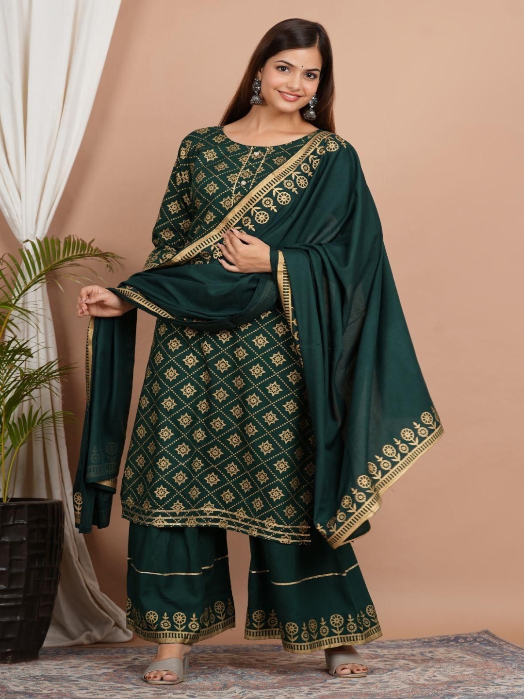 

Niona Ethnic Motifs Printed Straight Kurta With Sharara & Dupatta, Green