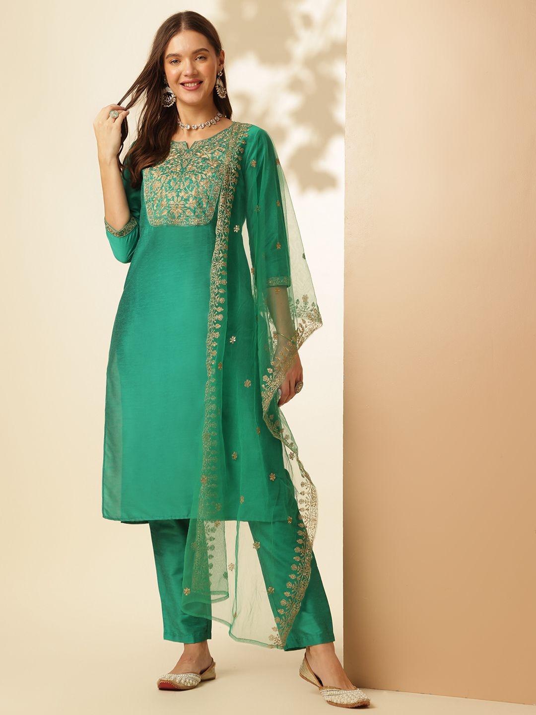 

Anouk Green Notch-Neck Floral Embroidered Straight Kurta With Trousers And Dupatta