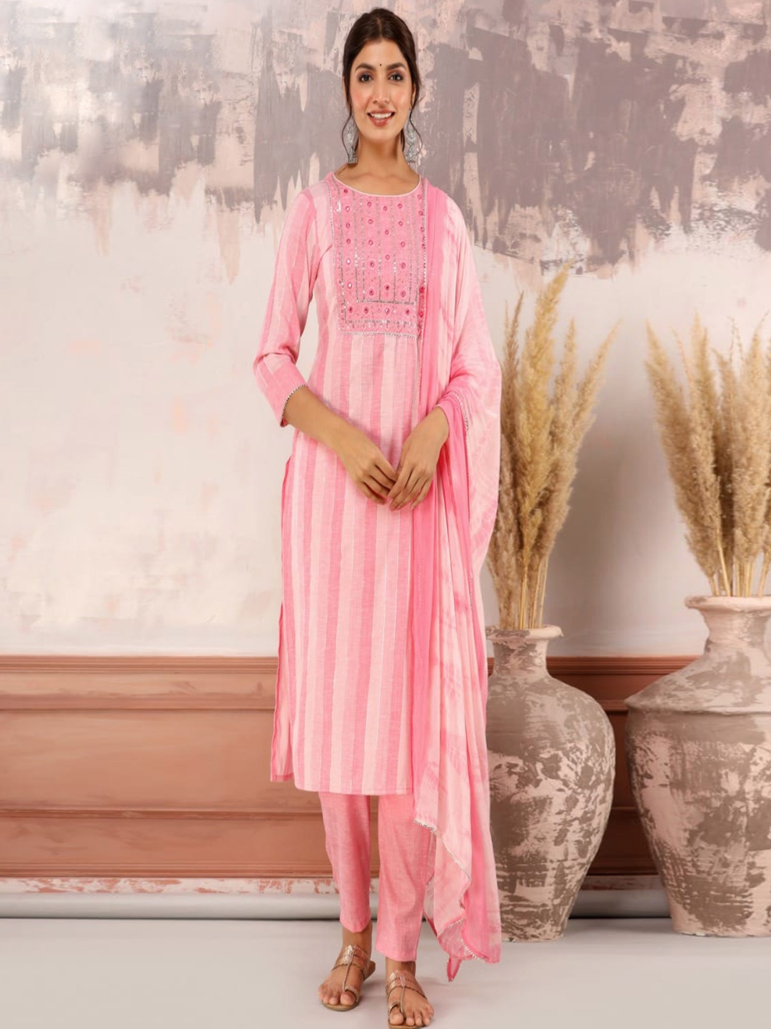 

Peachmode Round Neck Floral Printed Regular Kurta with Trouser & Dupatta, Pink