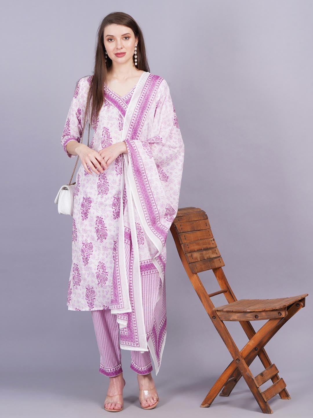 

HIGHLIGHT FASHION EXPORT Ethnic Floral Printed Round Neck Pure Cotton Straight Kurta Set, White