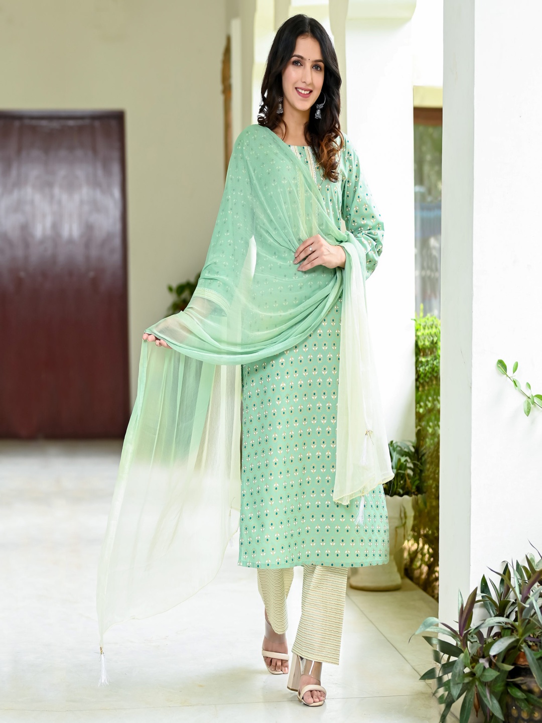 

Peachmode Round Neck Floral Printed Regular Pure Cotton Kurta with Trouser & Dupatta, Green