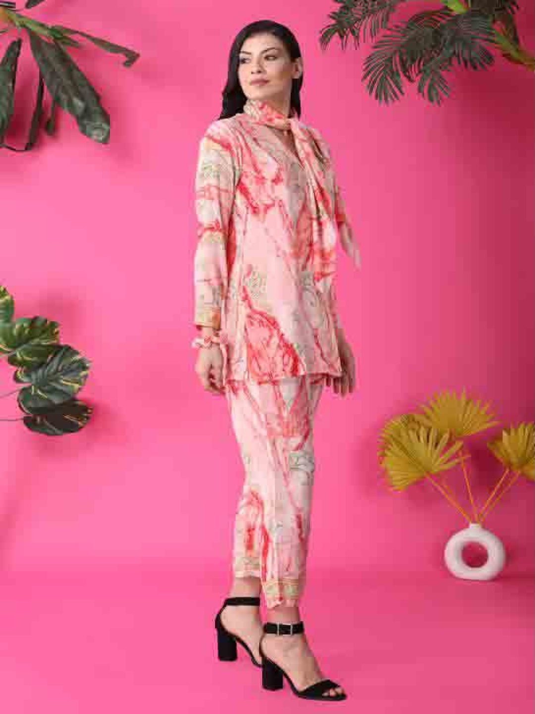 

KWEEN Printed V-Neck Long Sleeves Top With Trouser With Tie Scarf, Pink