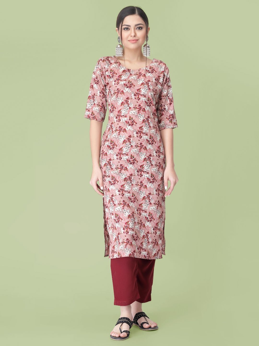 

7Threads Floral Printed Round Neck Straight Kurta With Trousers, Pink