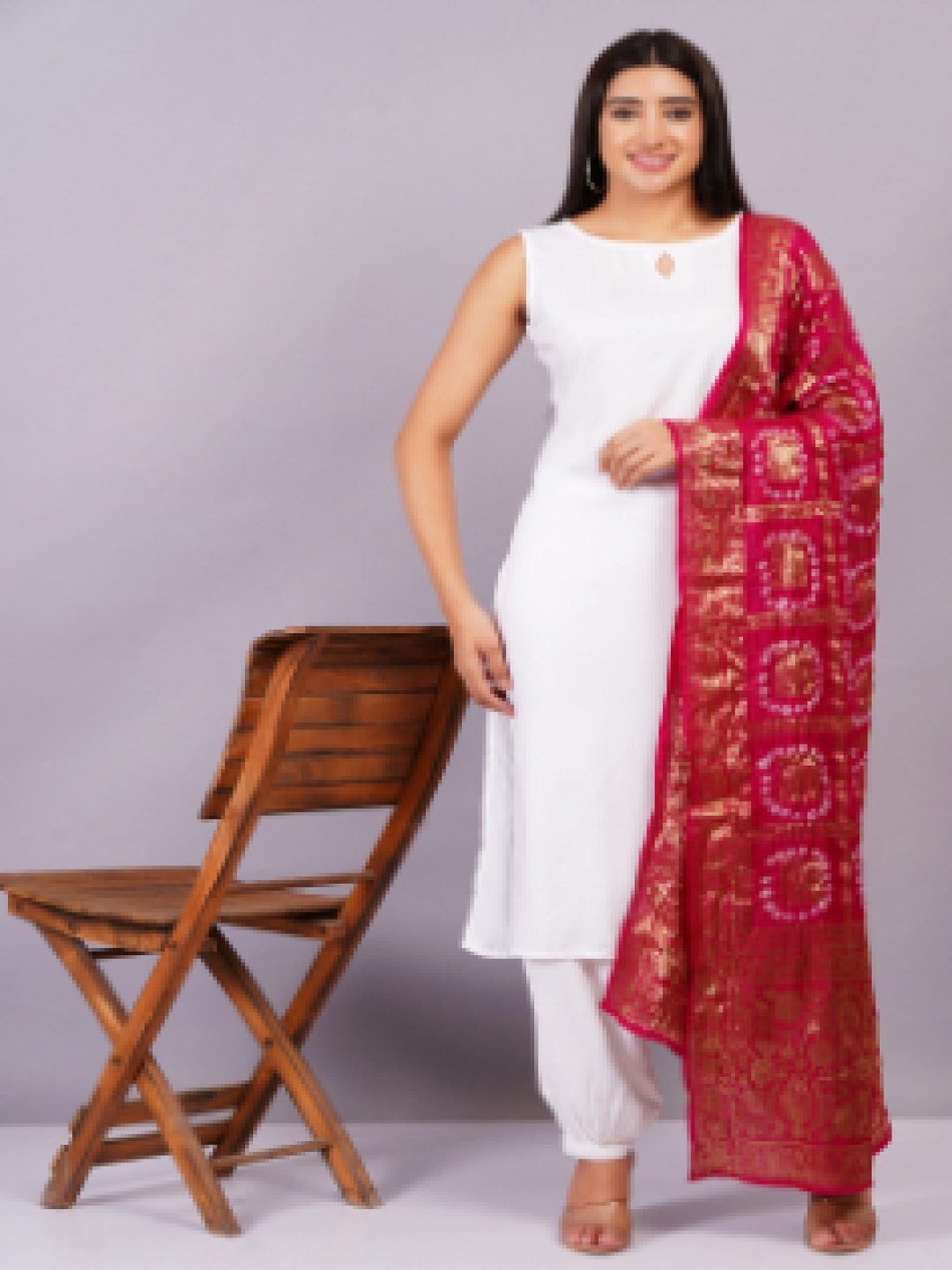 

JC4U Keyhole Neck Kurta With Trousers & Dupatta, White