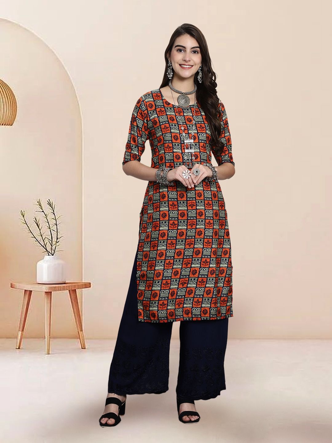 

7Threads Geometric Printed Round Neck Straight Kurta, Orange