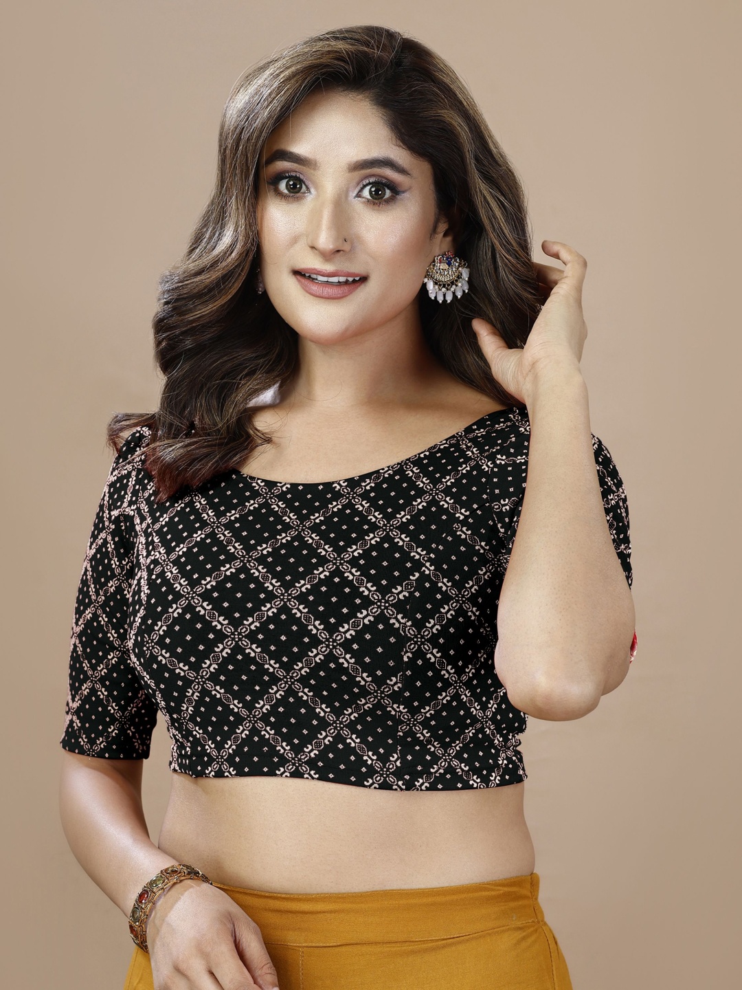 

Oomph! Printed Round Neck Saree Blouse, Black