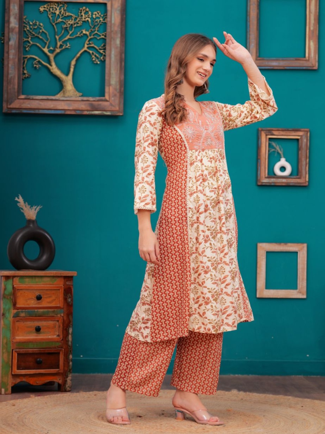 

KALINI Floral Printed V-Neck Panelled Kurta With Trousers, Peach