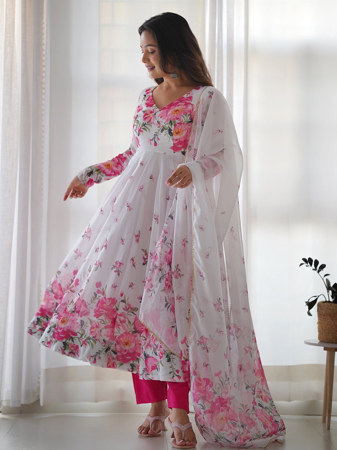 

Tanhai Floral Printed Anarkali Organza Kurta with Pyjamas & Dupatta, White