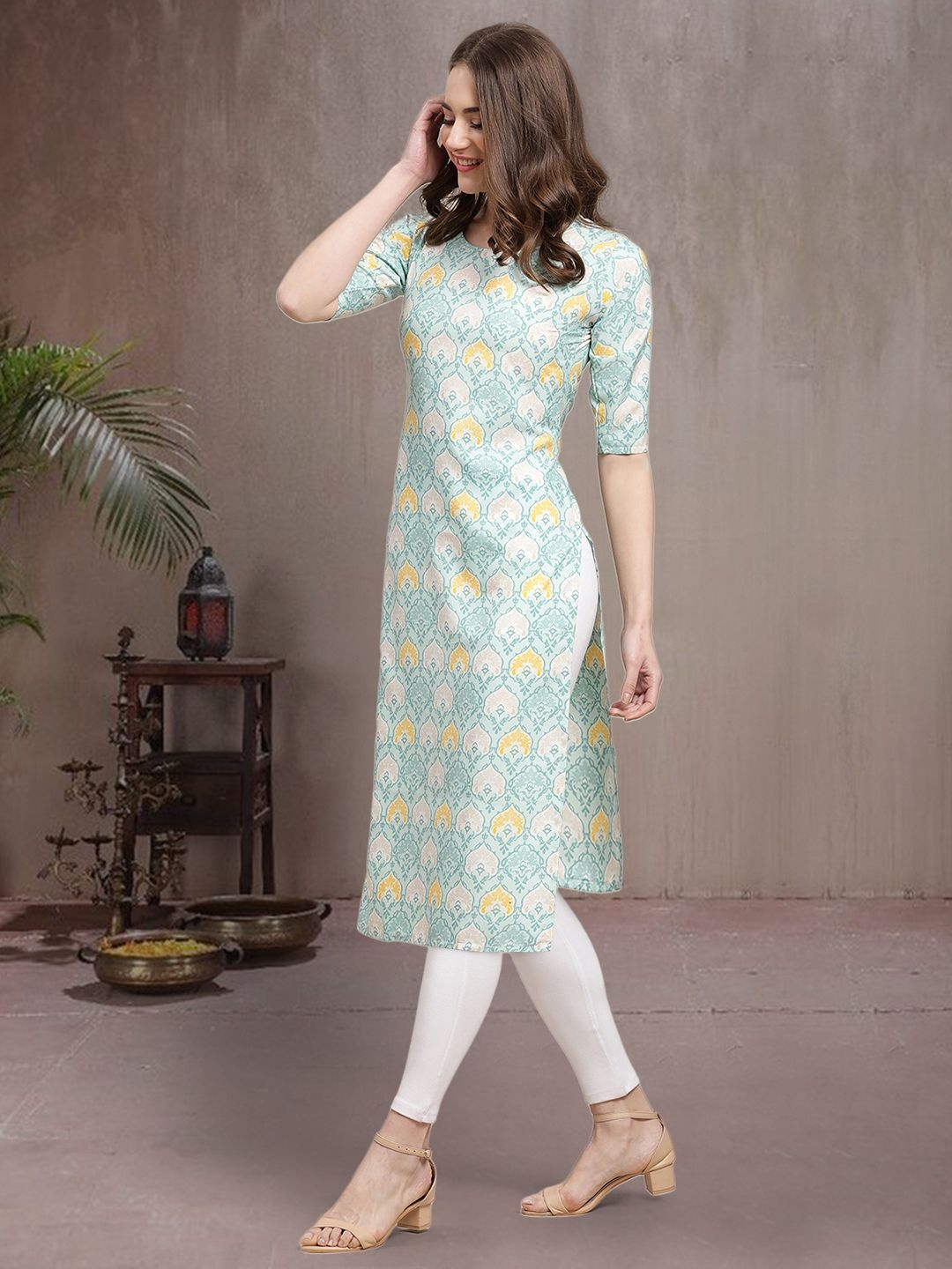 

7Threads Geometric Printed Crepe Straight Kurta, Blue