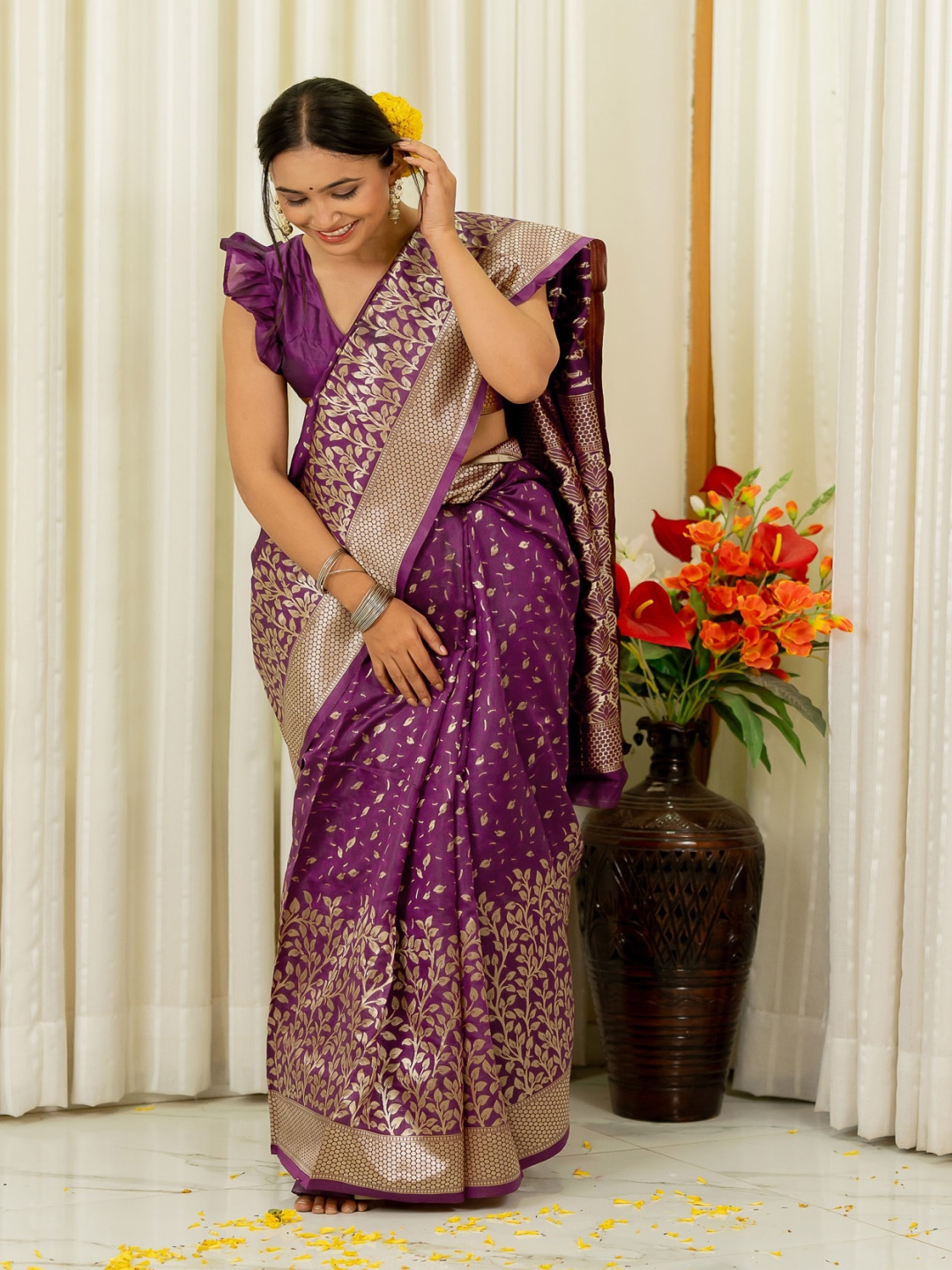 

Subham Woven Design Zari Silk Blend Banarasi Saree, Purple