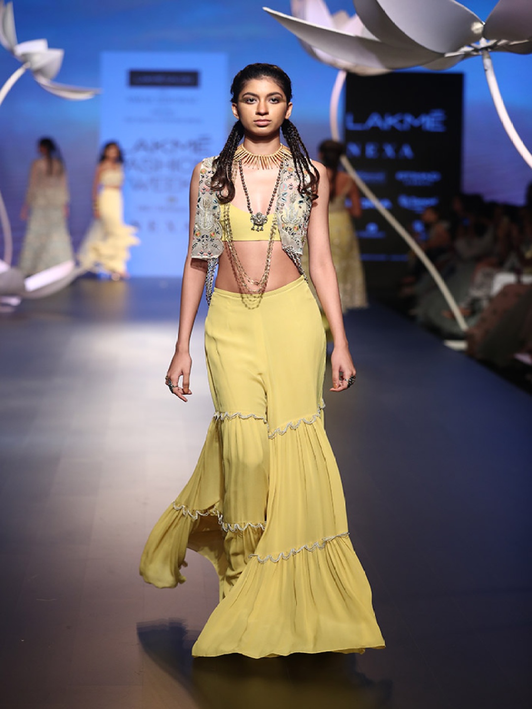 

Payal Singhal Verda Stone Scoop Neck Organza Jacket With Georgette Bustier & Sharara Pant, Lime green