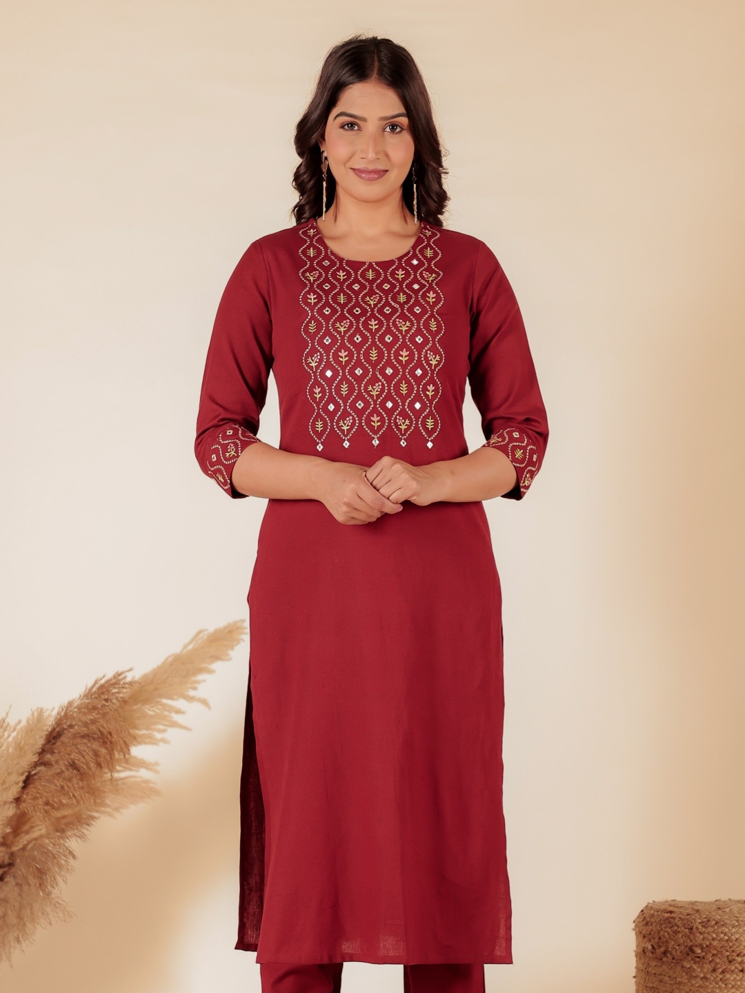 

Aramya Geometric Embroidered Mirror Work Cotton Straight Kurta, Maroon