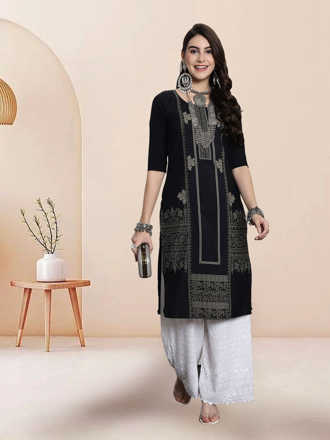 

7Threads Ethnic Motifs Printed Straight Kurta, Black