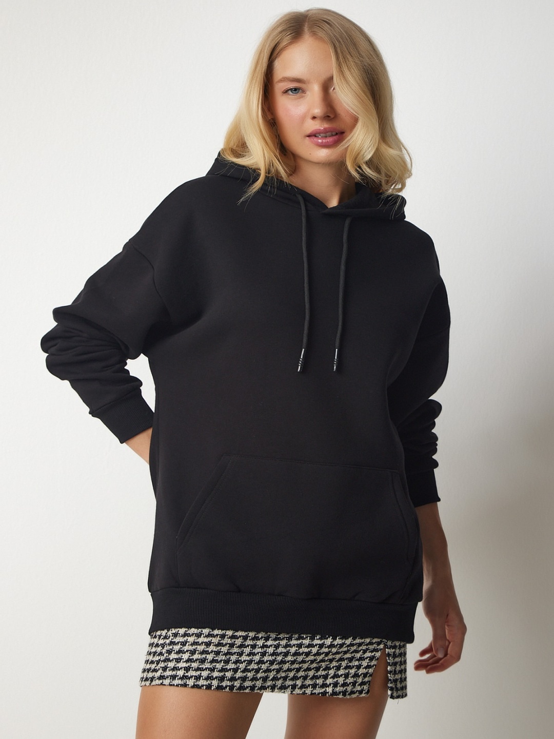 

Happiness istanbul Hooded Kangaroo Pocket Cotton Sweatshirt, Black