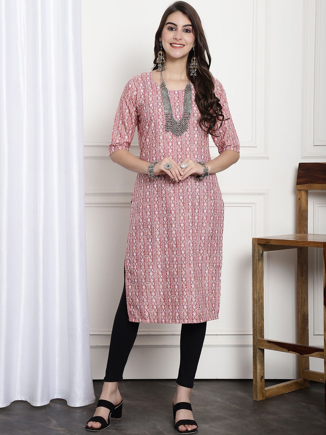 

7Threads Selection Of 6 Ethnic Motifs Printed Round Neck Straight Kurtas, Red