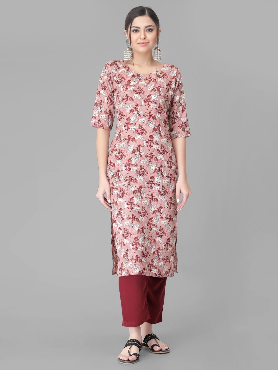 

7Threads Floral Printed Round Neck Straight Kurta With Trousers, Peach