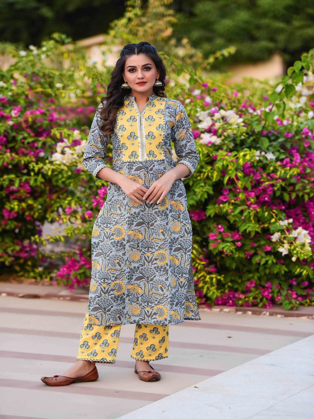 

Anastay Clothing Women Floral Printed Regular Pure Cotton Kurta with Palazzos, Blue