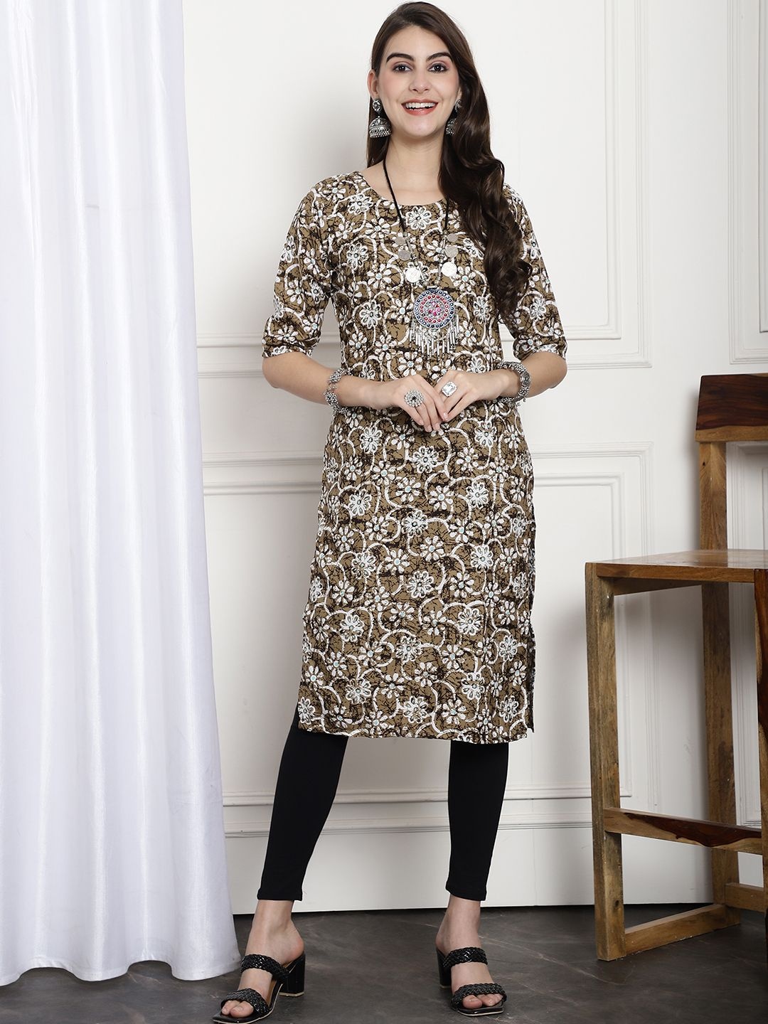 

7Threads Selections of 6 Ethnic Motifs Printed Straight Kurta, Brown