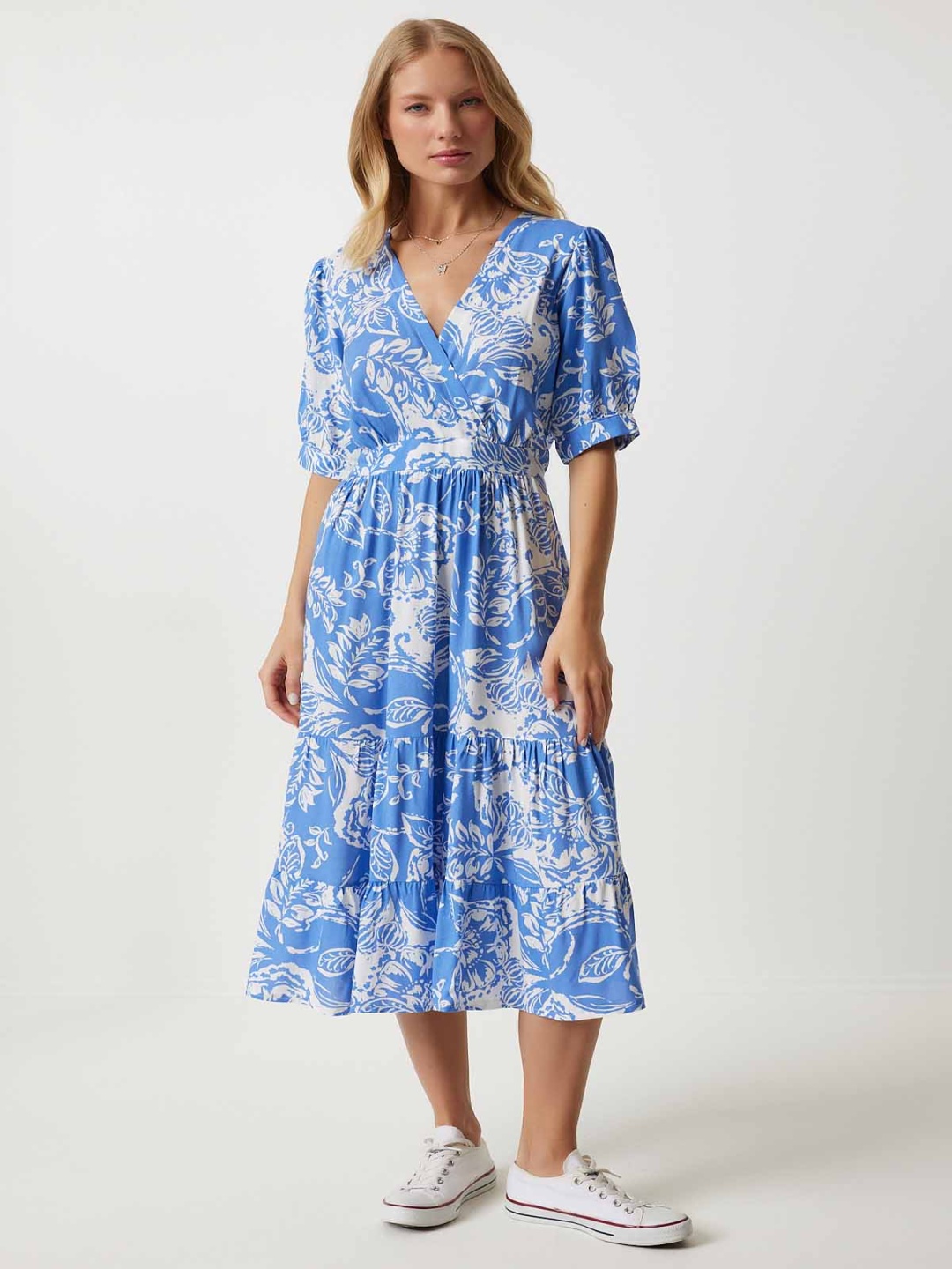 

Happiness istanbul Floral Print Puff Sleeve Fit & Flare Midi Dress, Na
