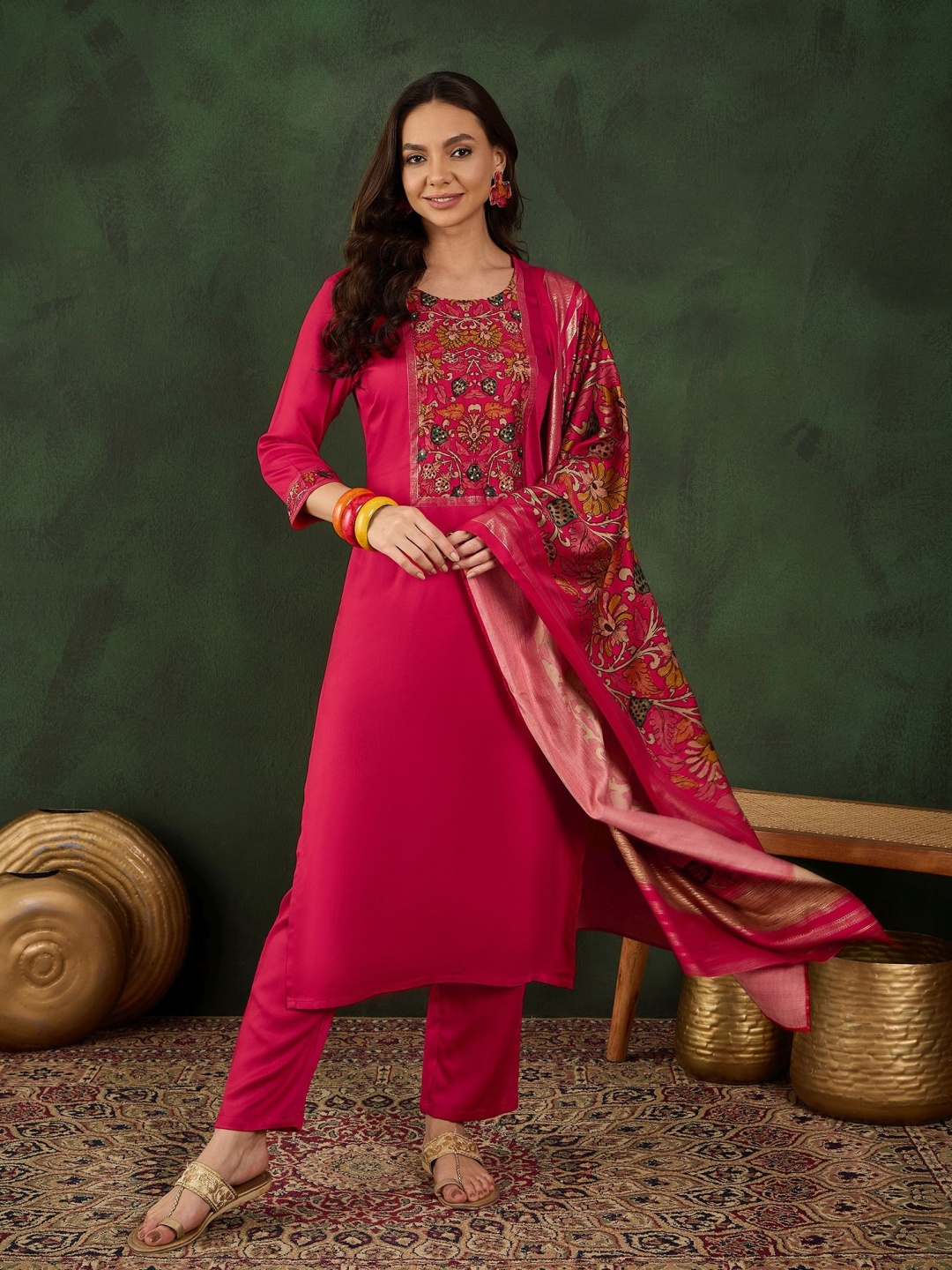 

Sangria Floral Printed Straight Kurta With Trouser & Dupatta, Coral