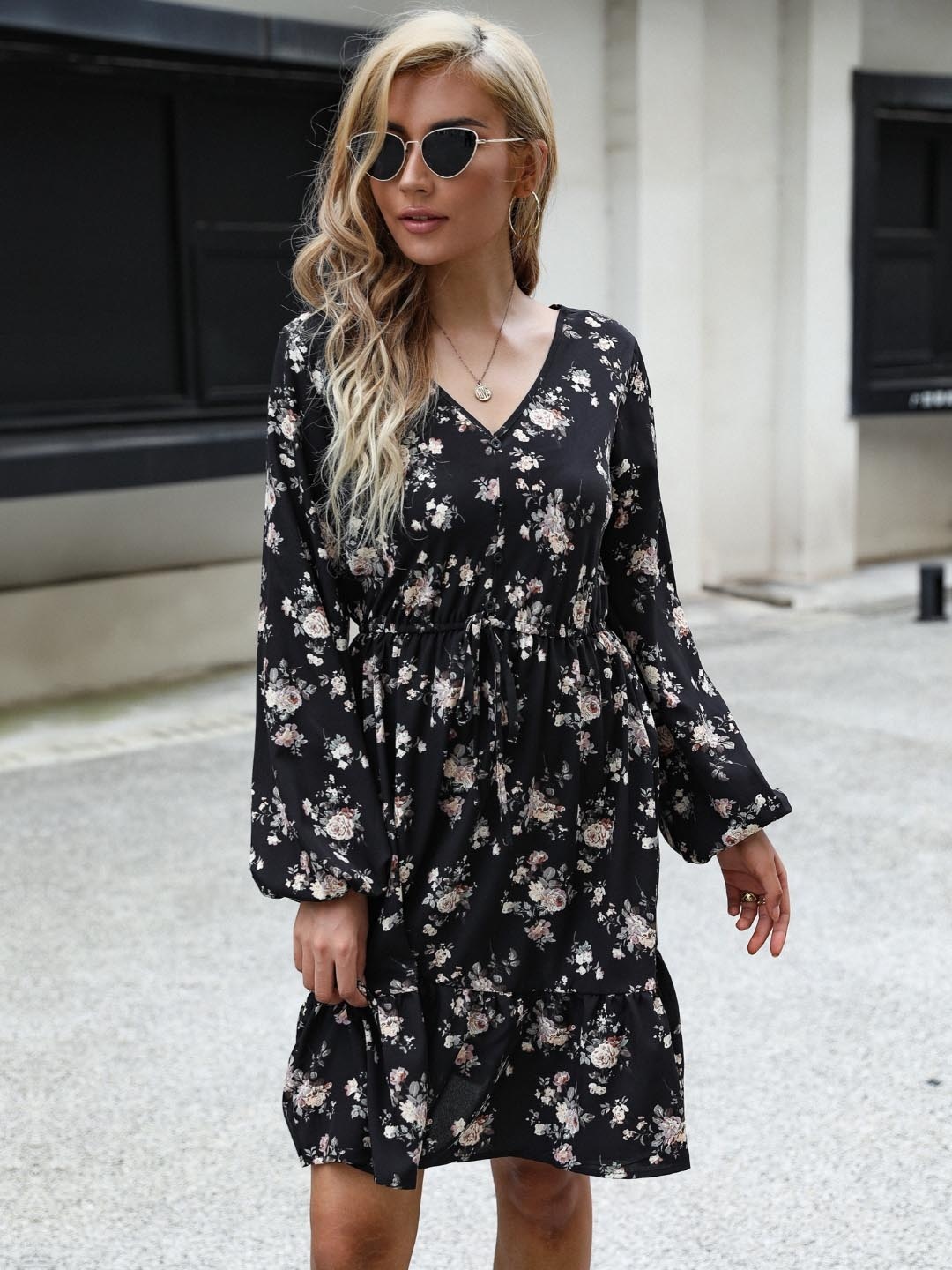 

KPOP Floral Print Puff Sleeve A-Line Dress, Black