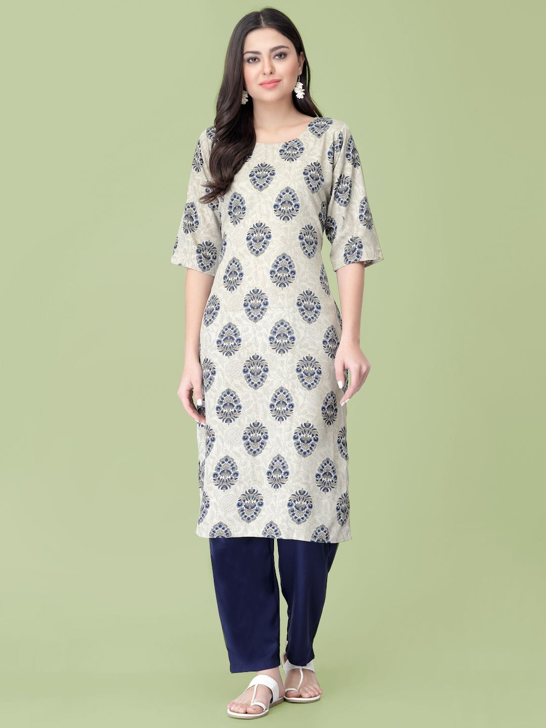 

7Threads Floral Printed Straight Kurta With Trouser, Off white