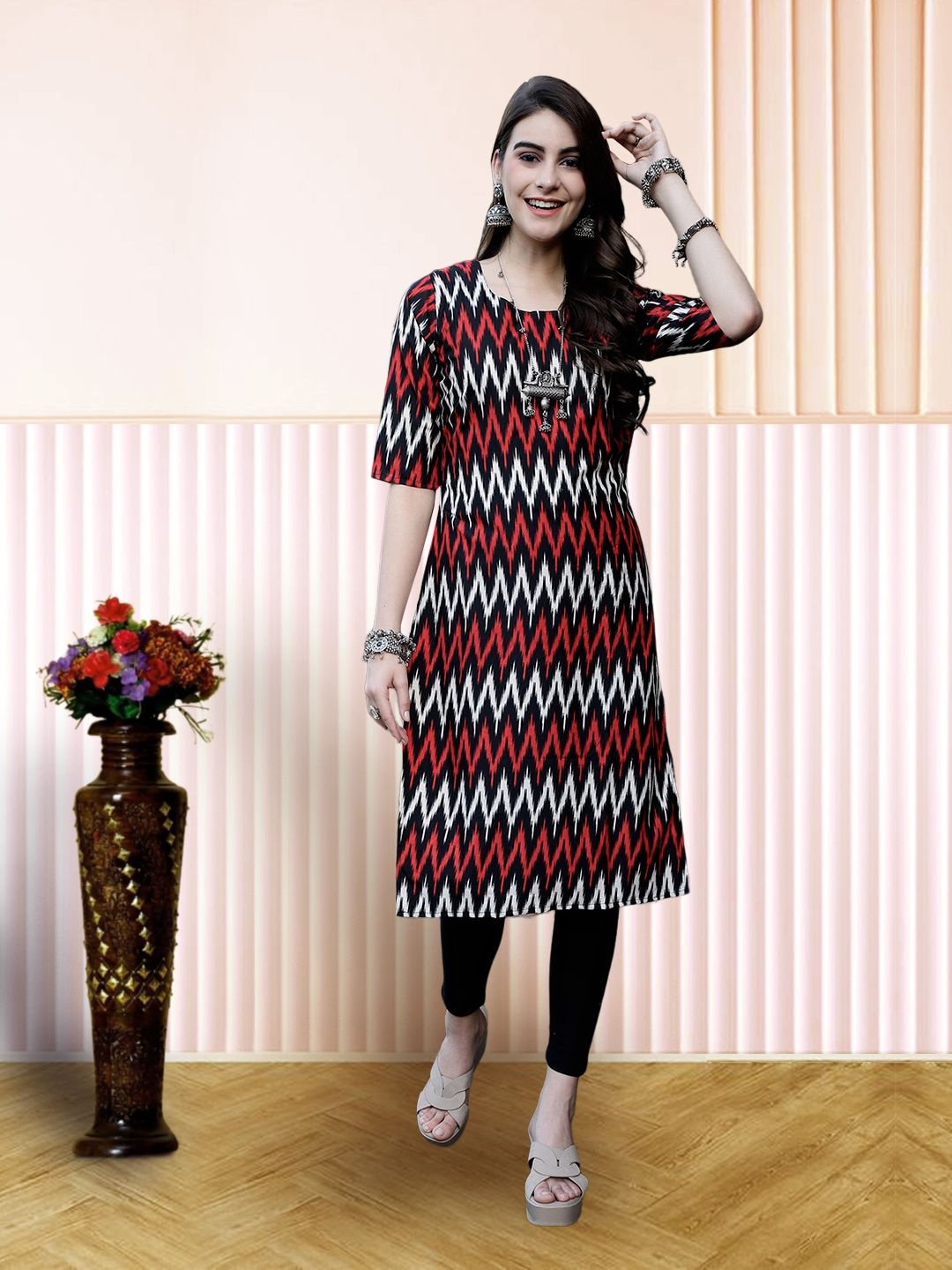 

7Threads Chevron Printed Round Neck Straight Kurta, Red