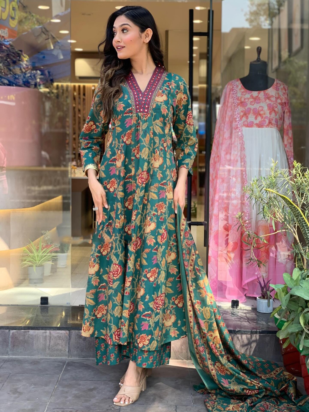 

KALINI Women Floral Printed V-Neck Anarkali Kurta With Palazzos & Dupatta, Green