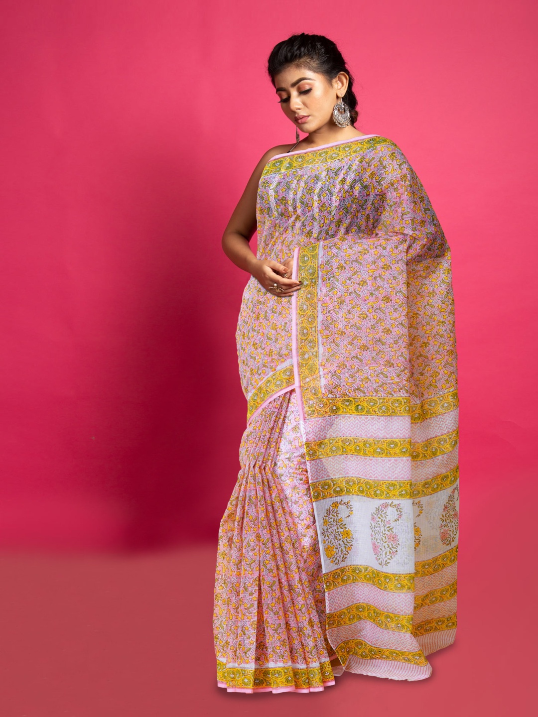 

Unnati Silks Ethnic Motifs Handloom Block Print Saree, Pink