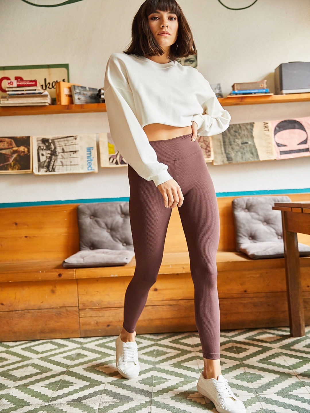 

Olalook High Rise Tights, Brown