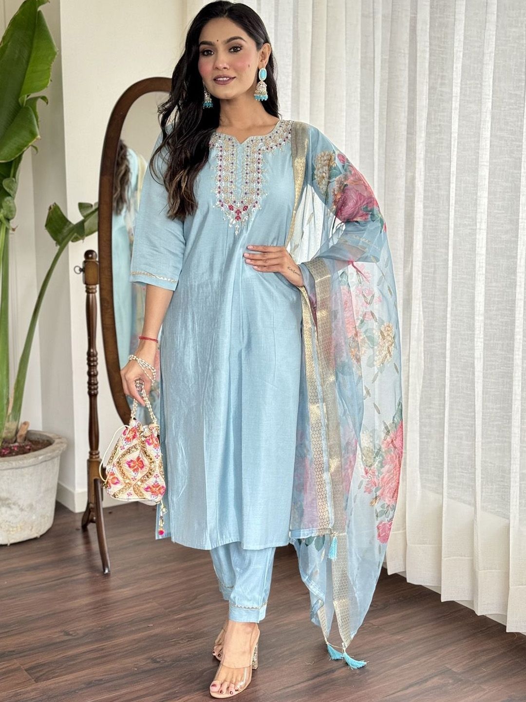 

REALLTREND Ethnic Motifs Embroidered Sequinned Straight Kurta With Trouser & Dupatta, Turquoise blue