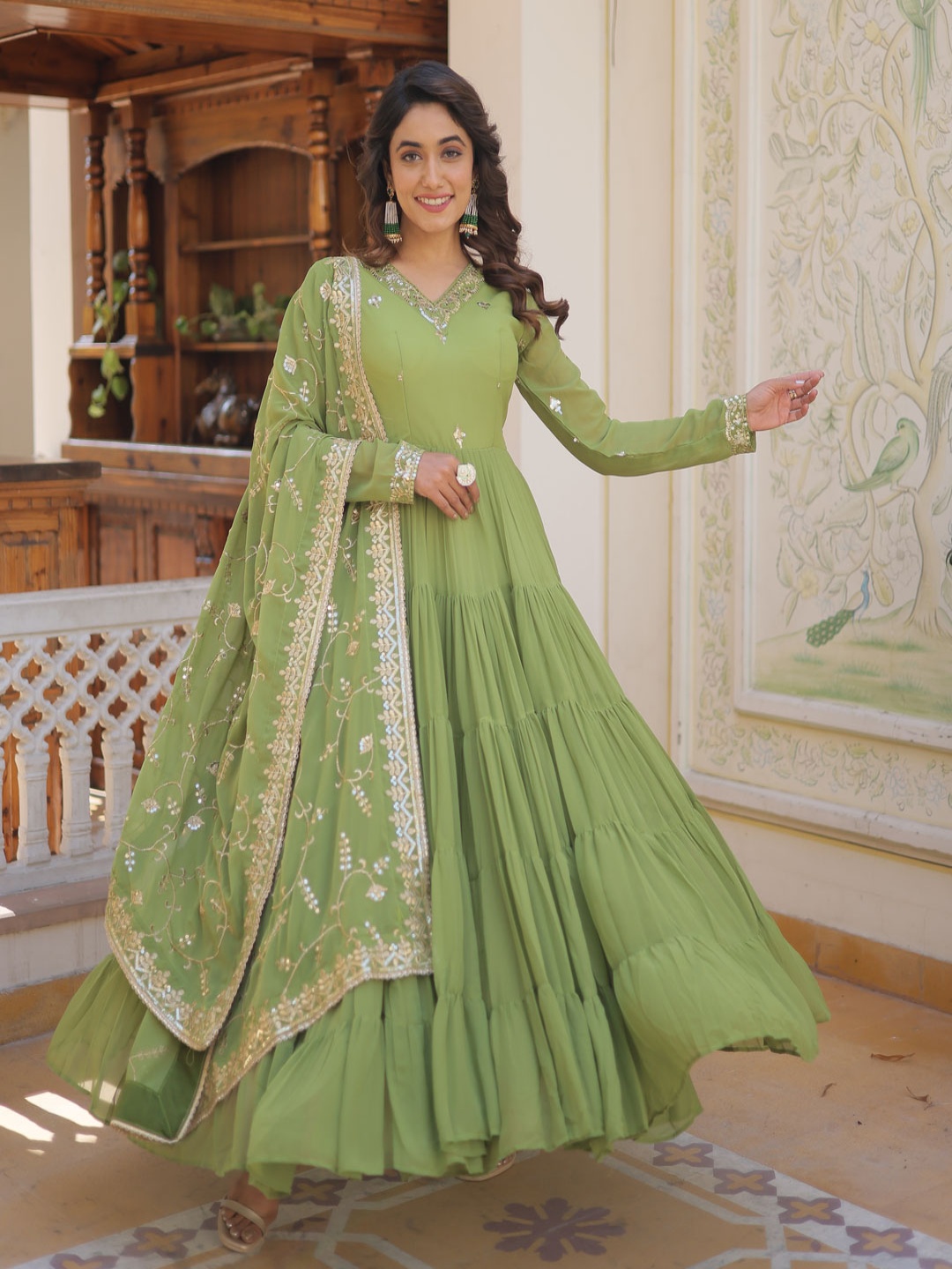 

KALINI Women Sequinned Embroidered Georgette Anarkali Kurta, Green