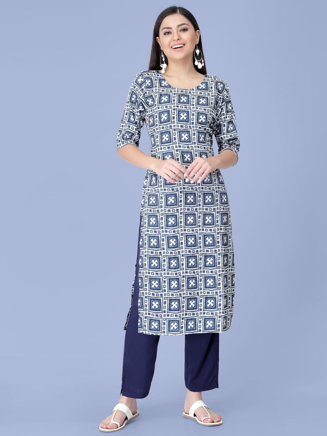 

7Threads Ethnic Motifs Printed Round Neck Straight Kurta With Trousers, Blue