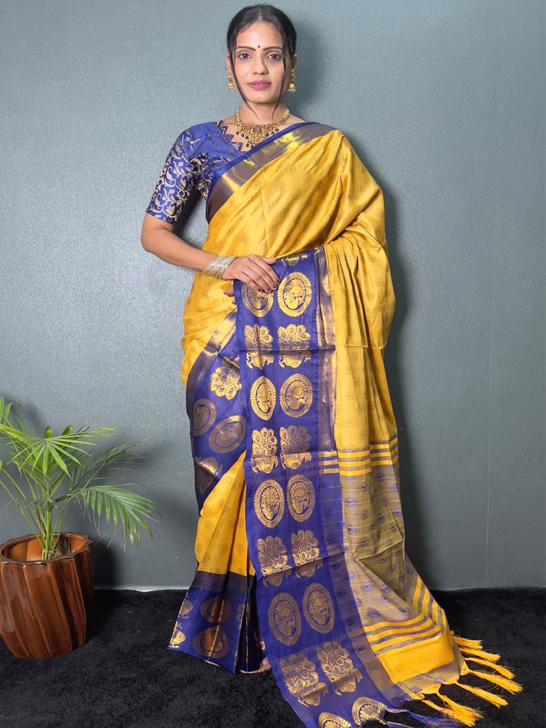 

KALINI Woven Design Zari Ready to Wear Banarasi Saree, Yellow