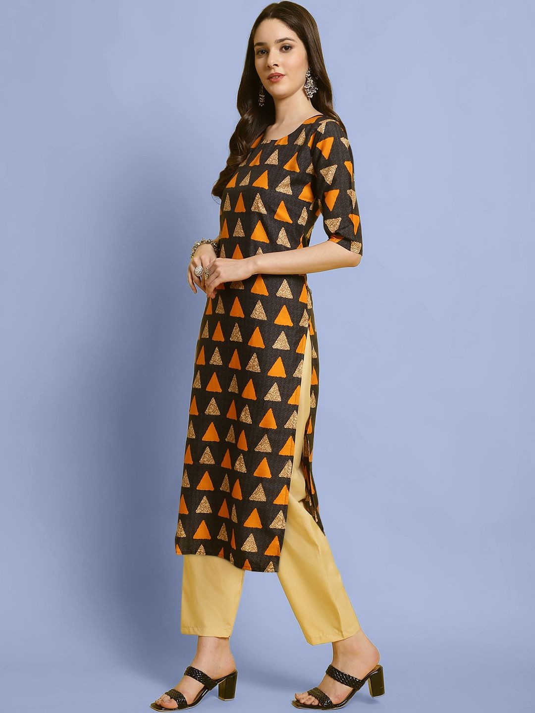 

7Threads Geometric Printed Round Neck Straight Kurta With Trousers, Black
