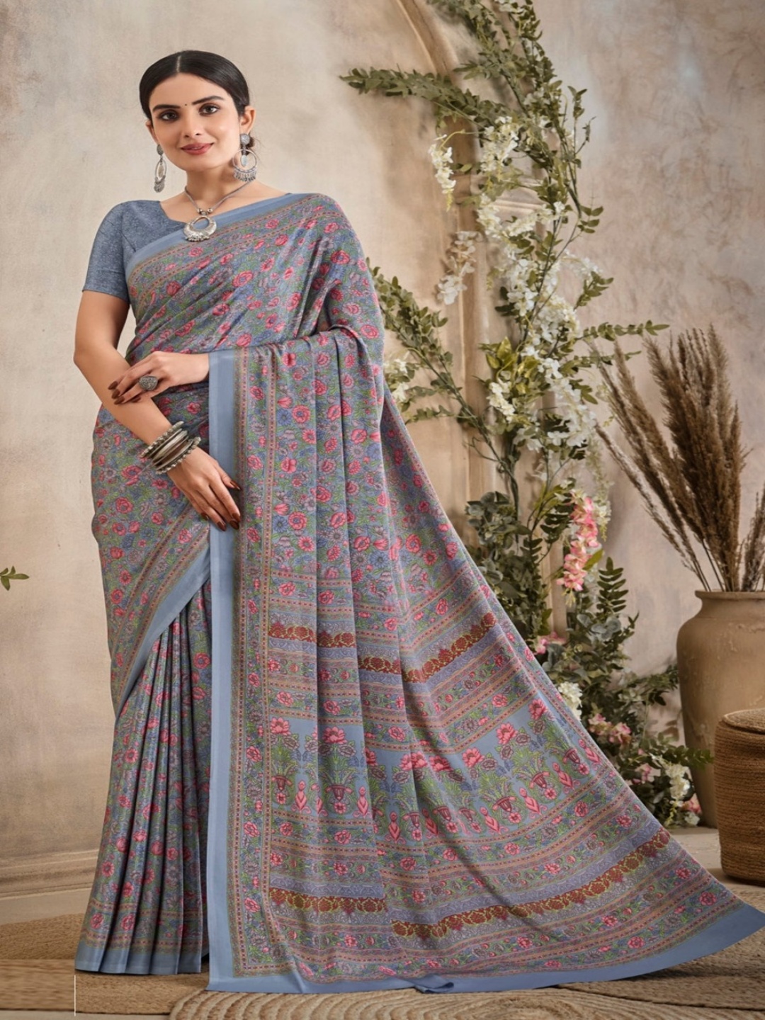 

Reboot Fashions Floral Printed Pure Crepe Saree, Grey