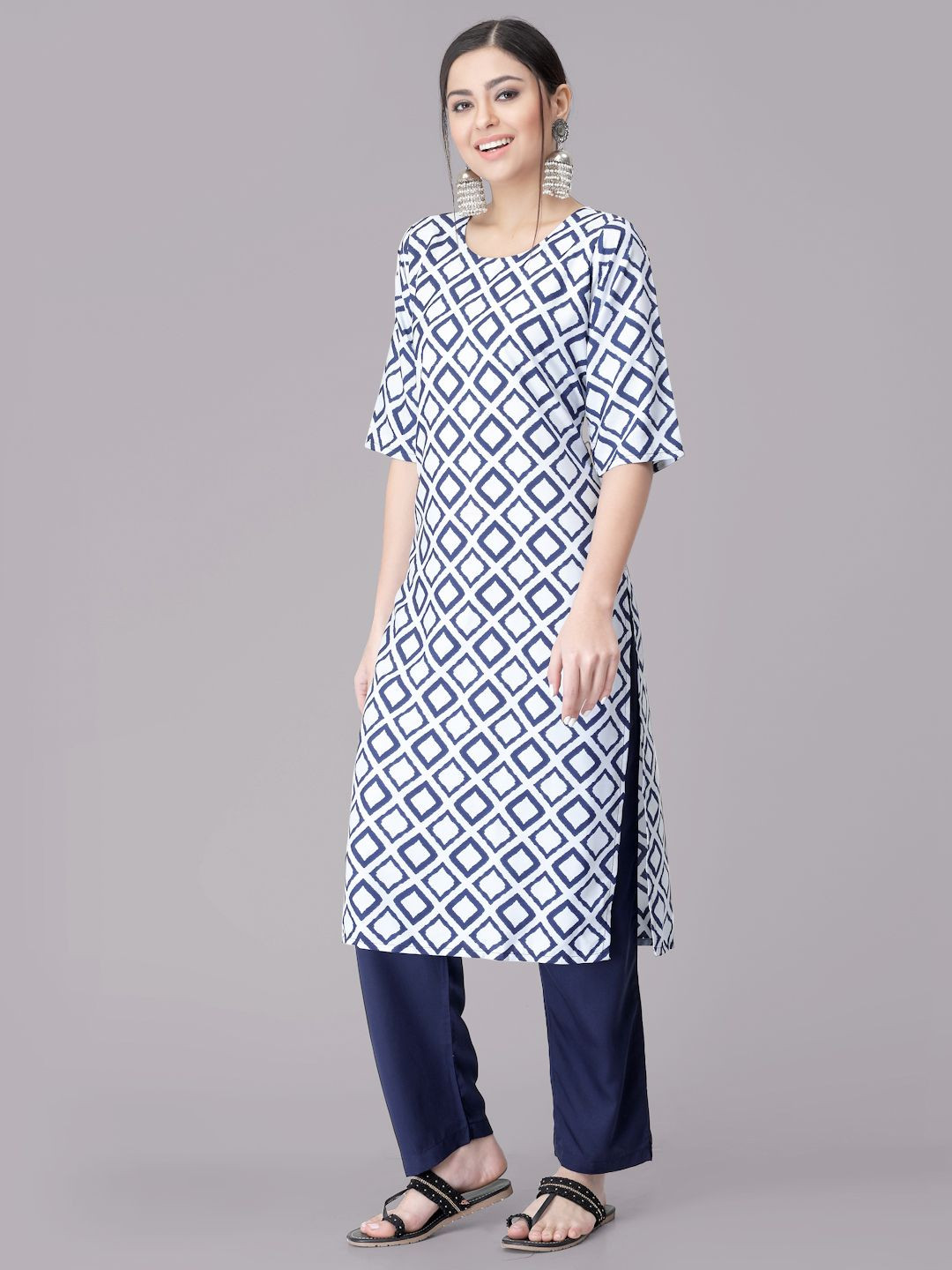 

7Threads Geometric Printed Round Neck Straight Kurta With Trousers, White