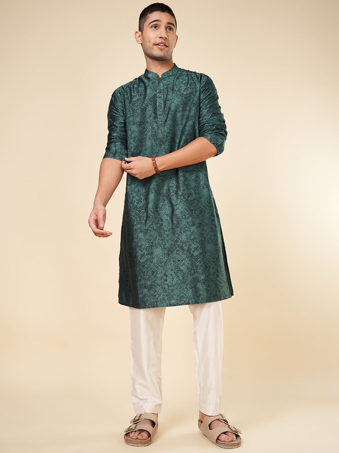 

indus route by Pantaloons Ethnic Motifs Printed Mandarin Collar Straight Kurta, Green