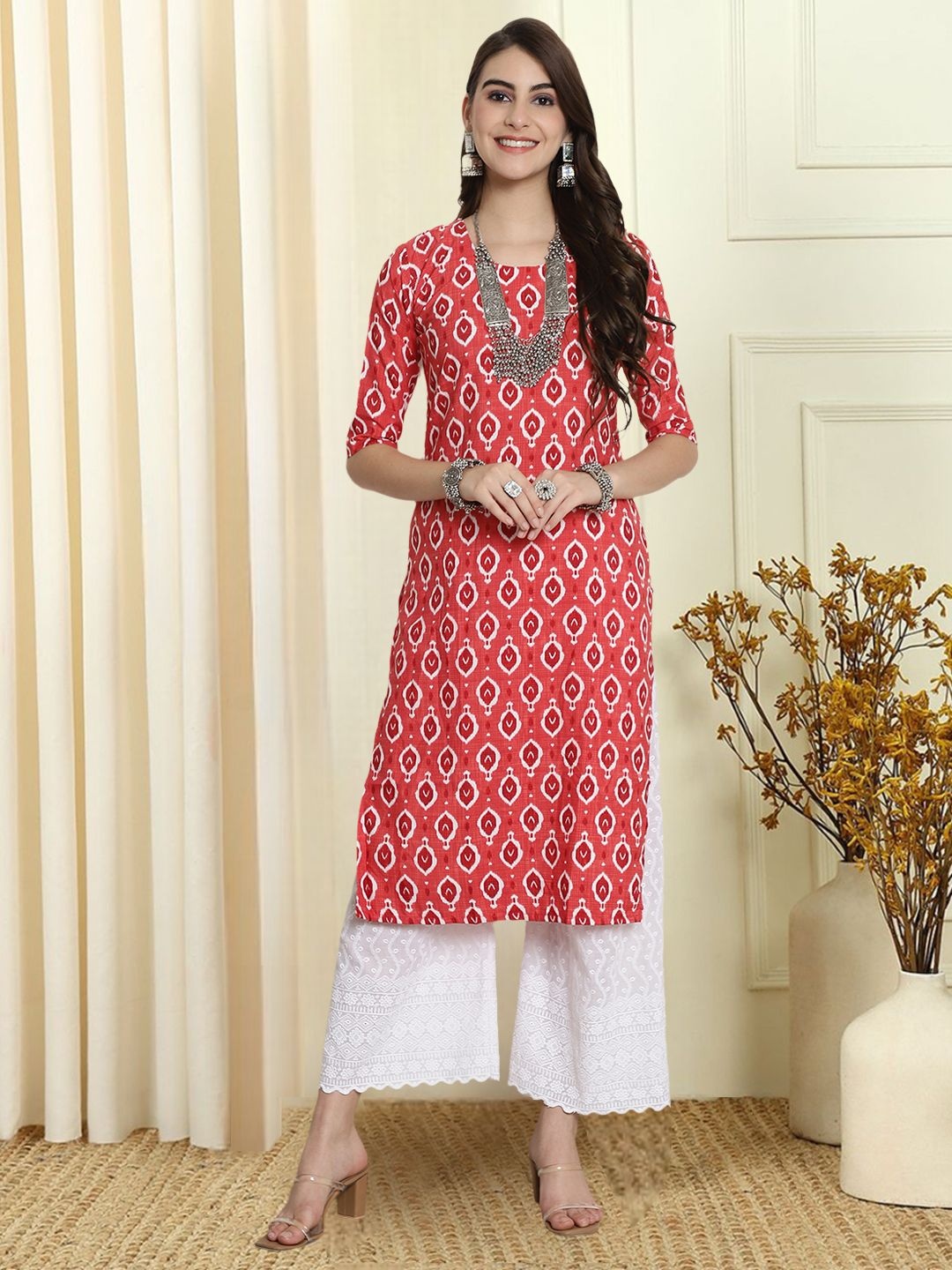 

7Threads Ethnic Motifs Printed Round Neck Straight Kurta, Orange