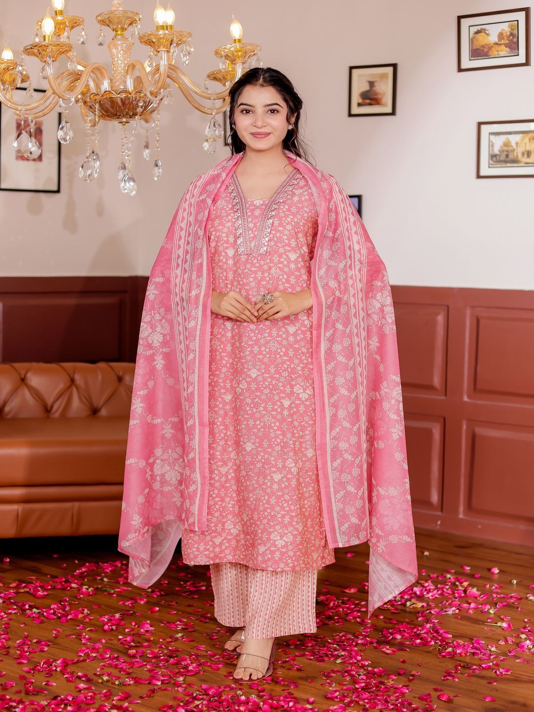 

VASVI Floral Printed Mirror Work Straight Kurta With Trouser & Dupatta, Pink