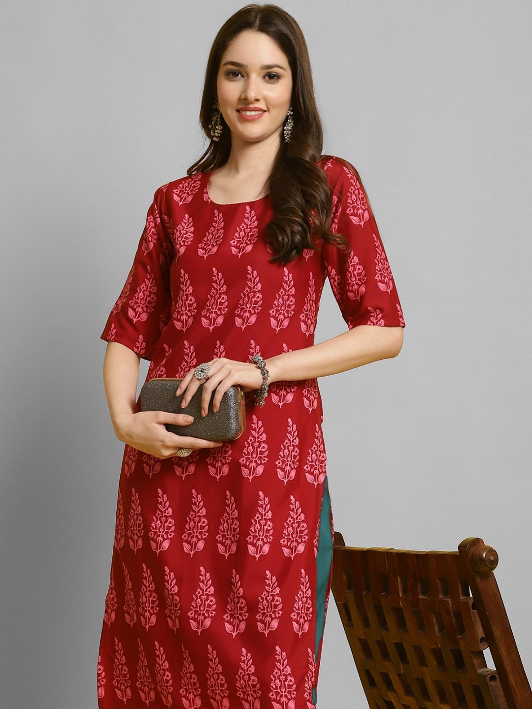 

7Threads Floral Printed Round Neck Straight Kurta With Trouser, Red