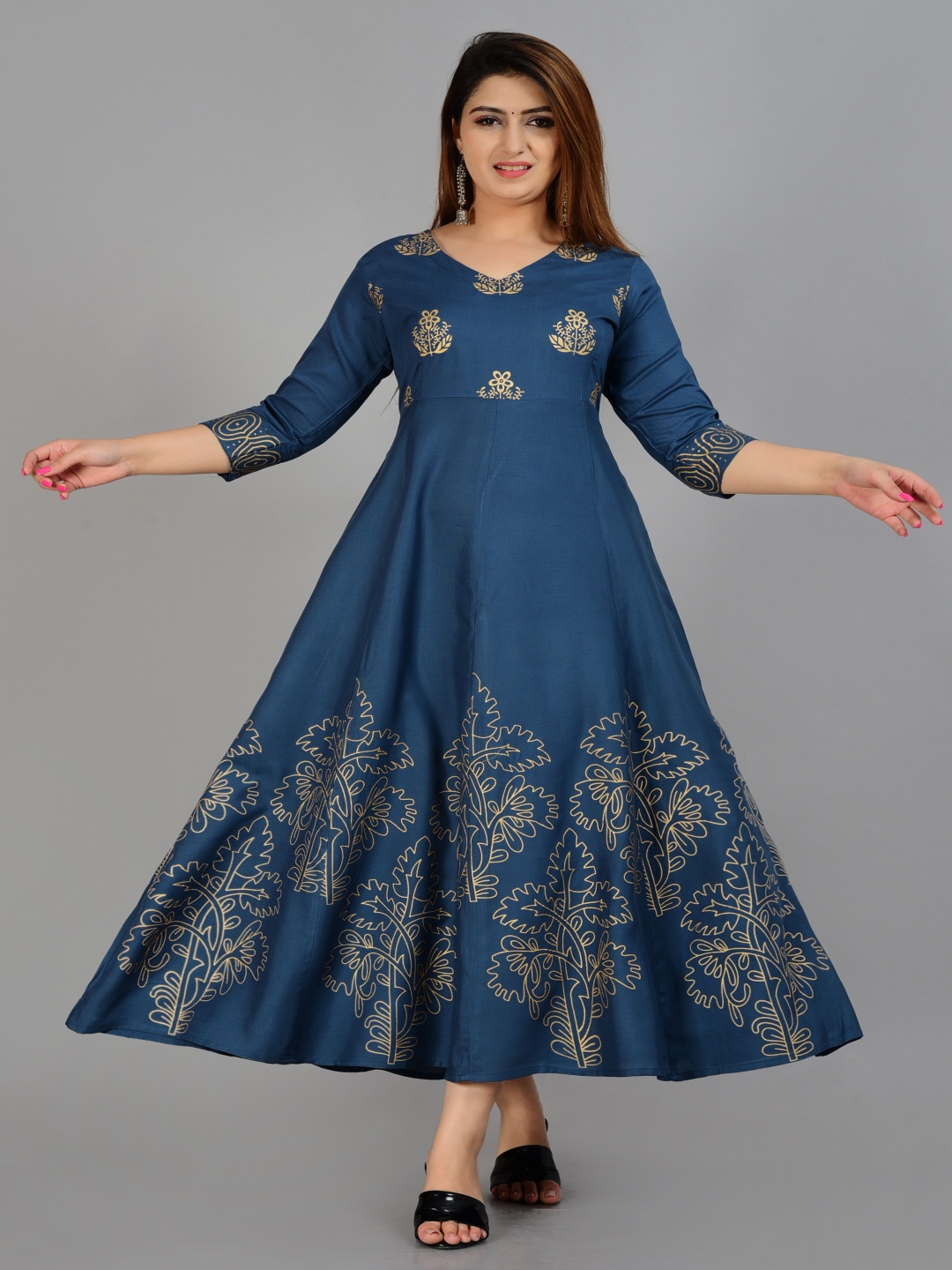 

JAI KURTIES Floral Printed V-Neck Panelled Anarkali Kurta, Blue